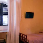Hotel Joli