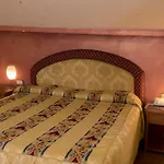 Joli Hotel 3*