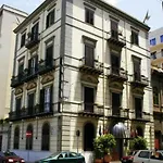 Joli Hotel