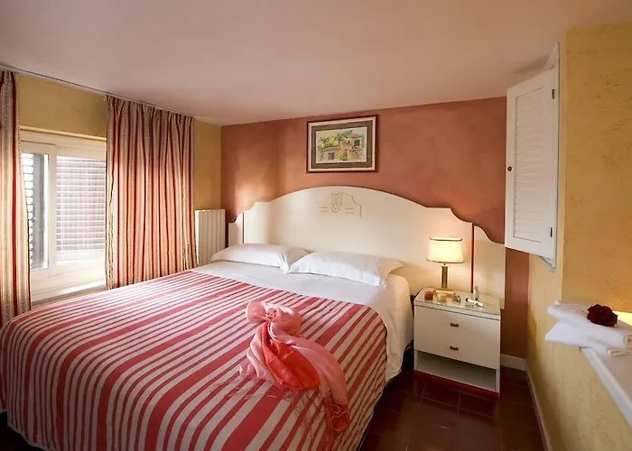 Hotel Joli 3*