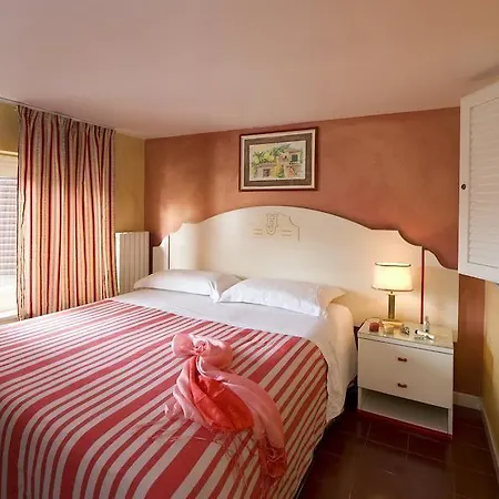 Hotel Joli 3*