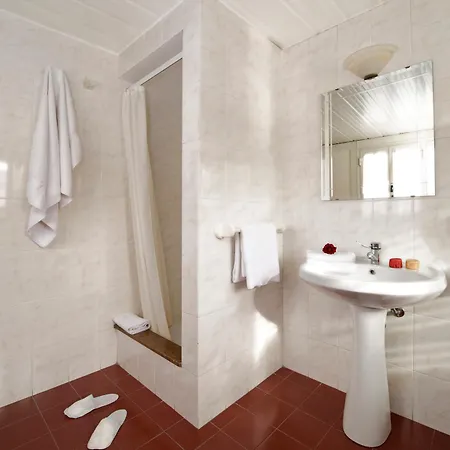 Joli Hotel 3*