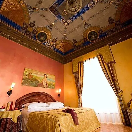 Joli Hotel 3*