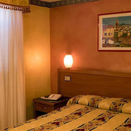 Joli Hotel 3*