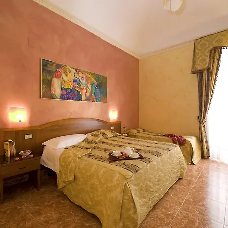 Hotel Joli 3*