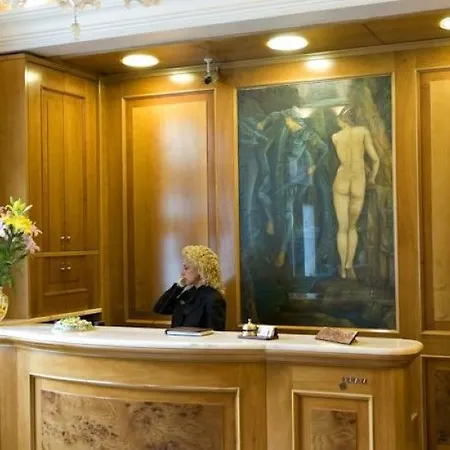 Joli Hotel 3*